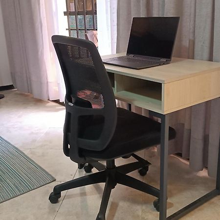Acogedor Apartaestudio Ubicado En Laureles Apartment Medellin Bagian luar foto